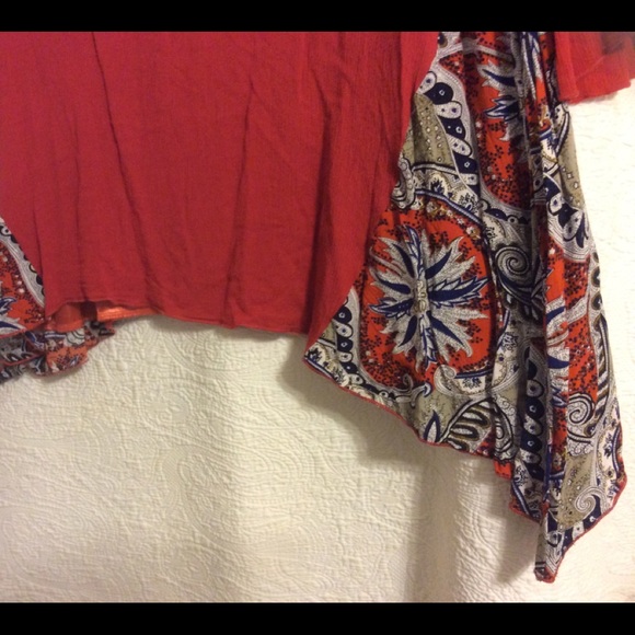 Boutique ladies tunic - Picture 3 of 3